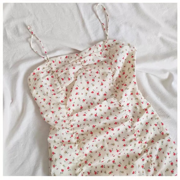 Flora printed mini dress - Picture 6 of 7